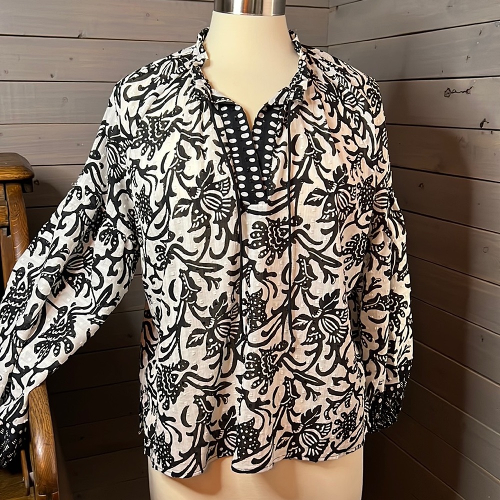 Loft Black/White Balloon Sleeve Blouse